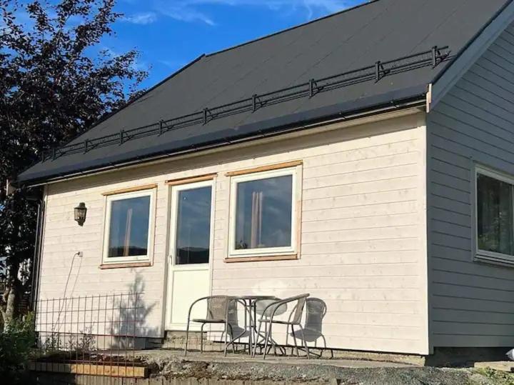 Lekkert Gjestehus Med Gratis Parkering Pa Stedet. Levanger Exterior photo